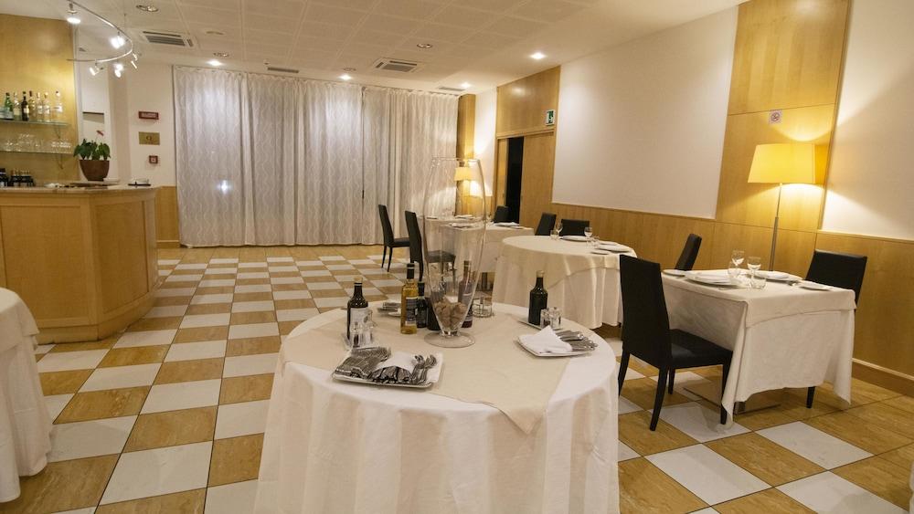 B&B Hotel Cuneo Cristal Exteriér fotografie