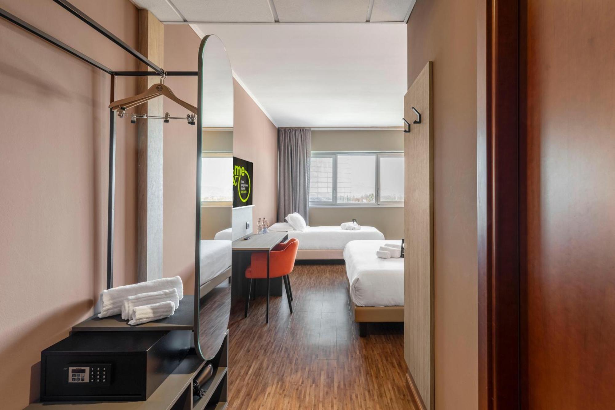 B&B Hotel Cuneo Cristal Exteriér fotografie