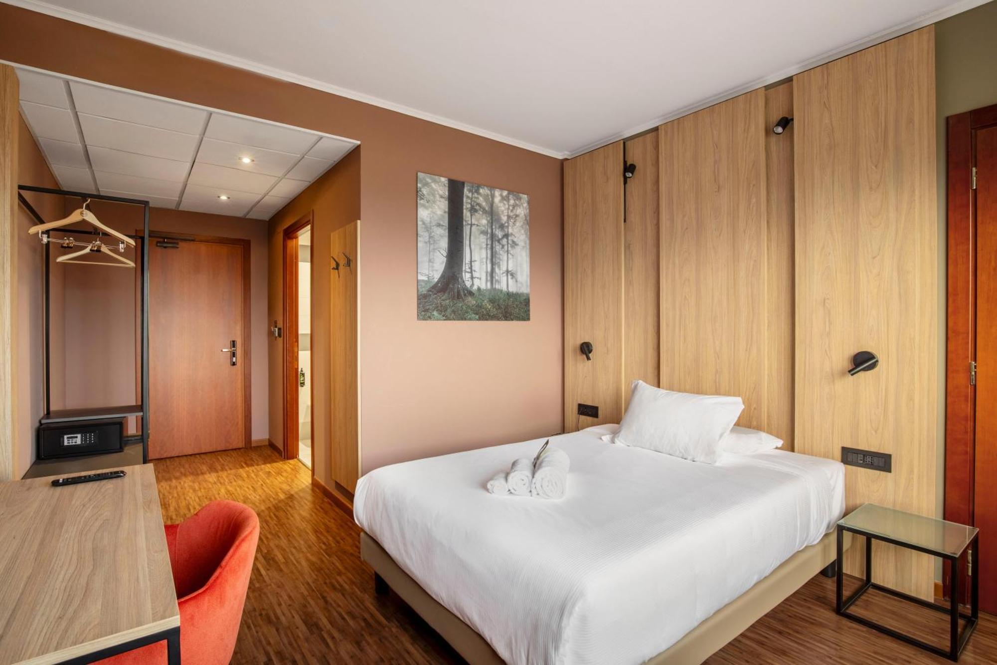 B&B Hotel Cuneo Cristal Exteriér fotografie