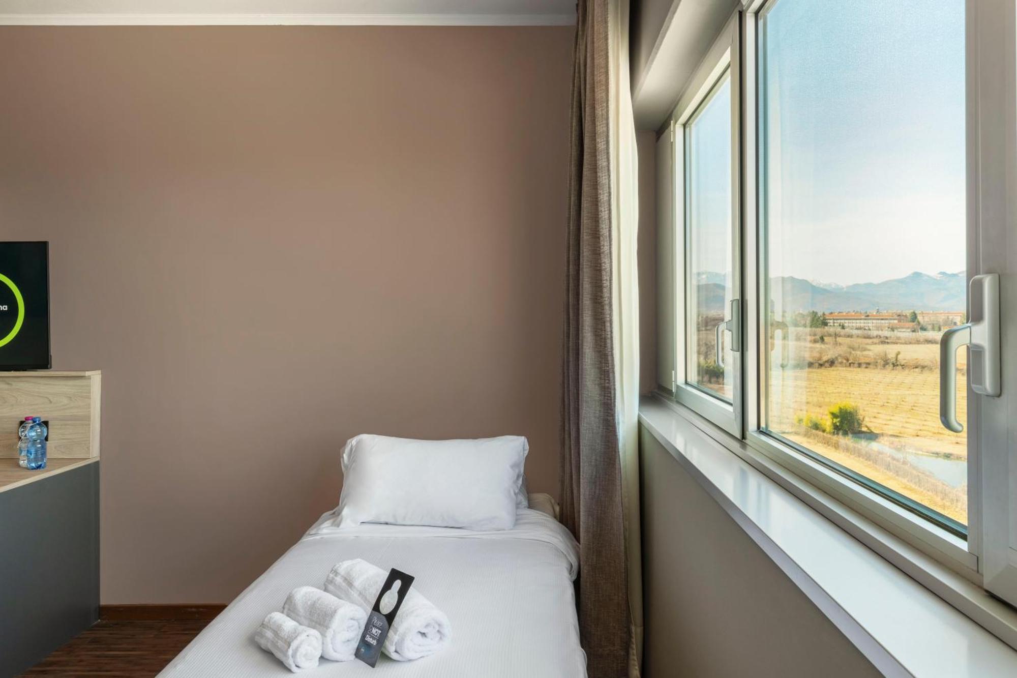 B&B Hotel Cuneo Cristal Exteriér fotografie