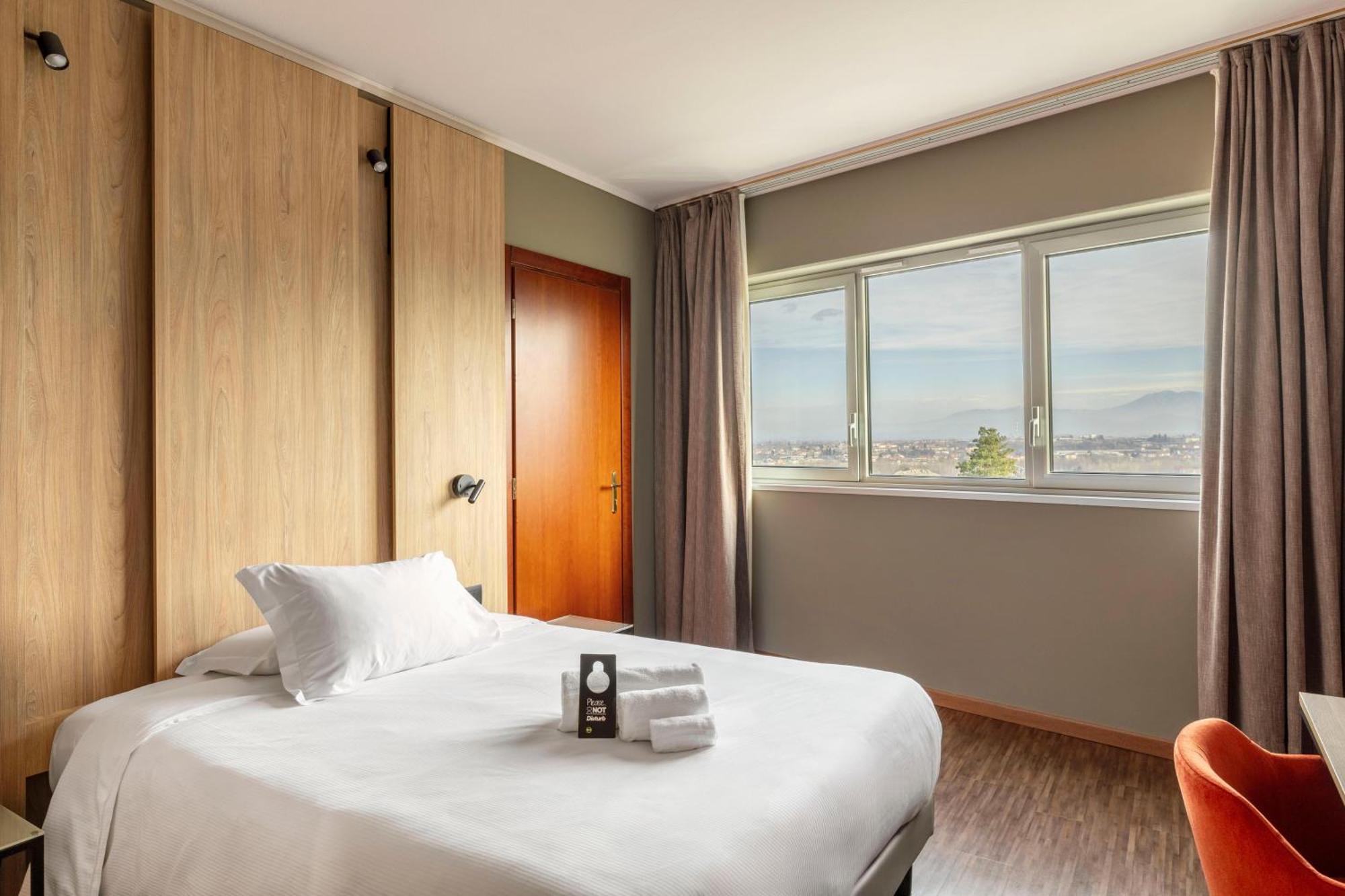 B&B Hotel Cuneo Cristal Exteriér fotografie